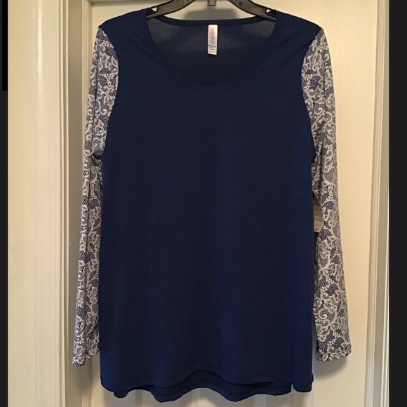 LuLaRoe Tops - Lularoe Lynnae- Discontinued Lace Pattern NWT
